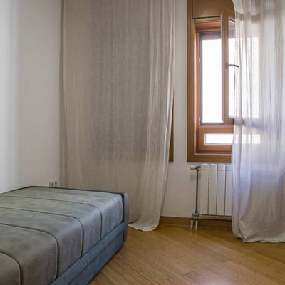 Rental of a spacious 3-room apartment, 126 m², central Belgrade, Serbia